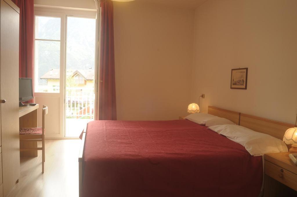 Hotel Bellaria Levico Terme Quarto foto